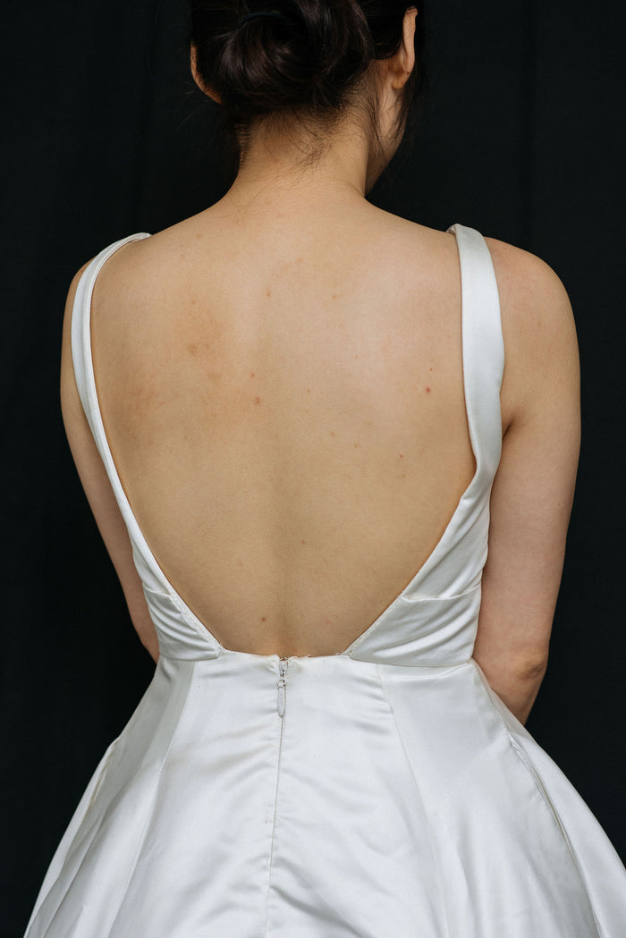 Dress: 2605  Mikaella shortened Waist: 26
