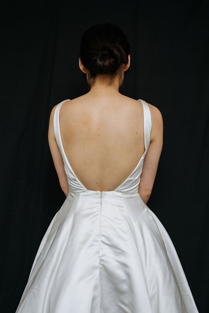 Dress: 2605  Mikaella shortened Waist: 26