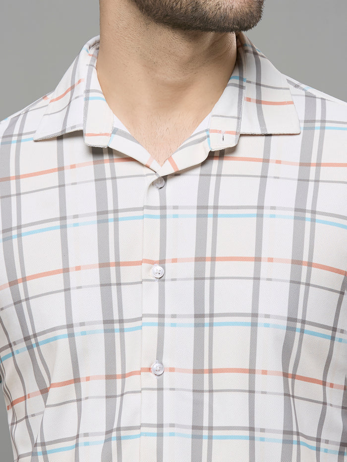 Men's Off White Checks Slim Fit Shirts